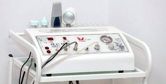 Profesionální liftingové ošetření obličeje a dekoltu v Body Factory Olomouc