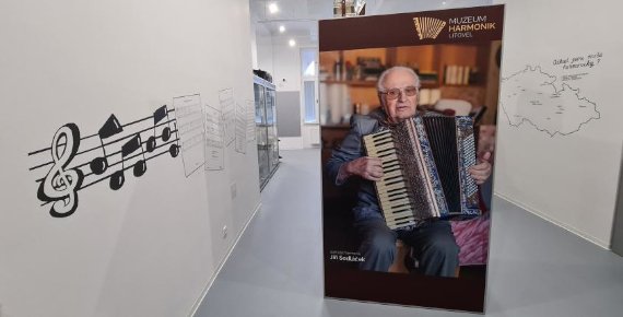 Vstupenka do Muzea harmonik + návštěva radniční věže v Litovli