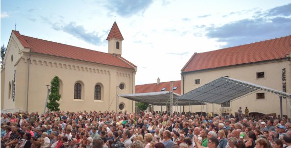 4 denní lístek na folk-blues-beat festival Valašský špalíček 21. - 24.6.2023 ve Valašském Meziříčí