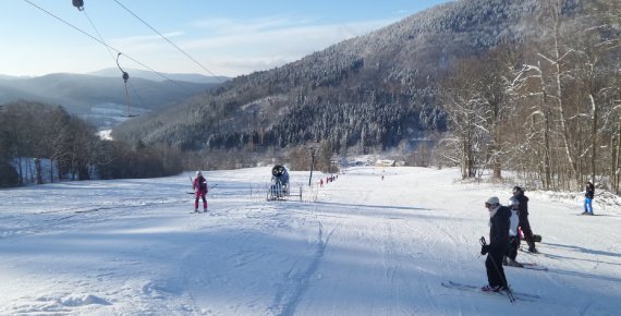 Celodenní skipas do ski areálu Brněnka v Jeseníkách