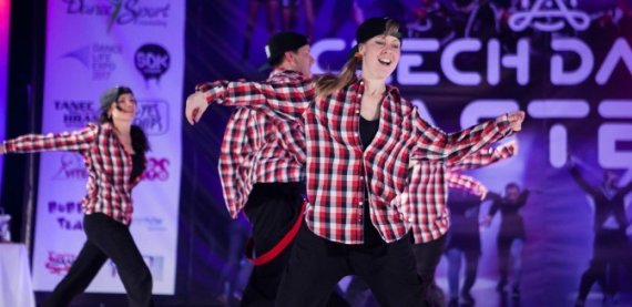 Libovolný taneční kurz v taneční škole Lola´s Dance