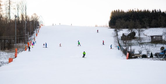 Celodenní skipas do ski areálu Kempaland v Bukovci