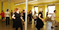 Hodina tance v tanečním studiu No Feet v Brně