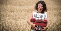 Lístek na hudební festival Dolnolhotský buben 31.8.2024 v Dolní Lhotě u Ostravy. Vystoupí Jana Kirschner, Buty, Tomáš Kočko a další...