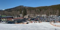 Lyžovačka ve Ski Aréně Karlov - celodenní skipas pro 1 osobu