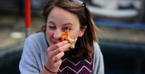 Velká a malá pizza dle vašeho výběru s rozvozem po Olomouci, Horce a Křelově
