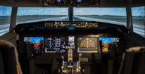 Zažijte let jako v opravdové pilotní kabině Boeingu 737MAX