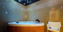3 denní relaxační pobyt pro DVA v Luhačovicích v Hotelu Krystal s polopenzí, masáží a saunou
