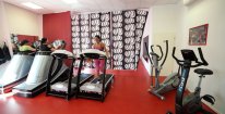 10 vstupů na Power Plate s osobní trenérkou v pražském fitness Red Fit